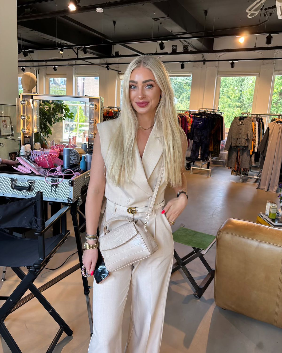 Esmee întoarce privirile în sala de fitness! Cine e blonda care a cucerit Olanda și a câștigat titlul de „Miss Intercontinental”