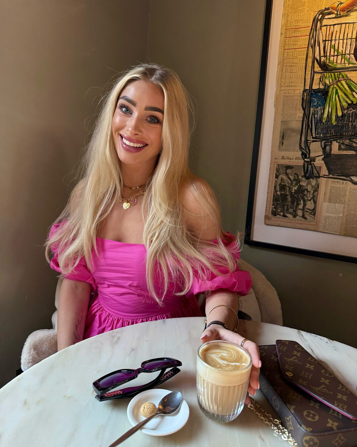 Esmee întoarce privirile în sala de fitness! Cine e blonda care a cucerit Olanda și a câștigat titlul de „Miss Intercontinental”