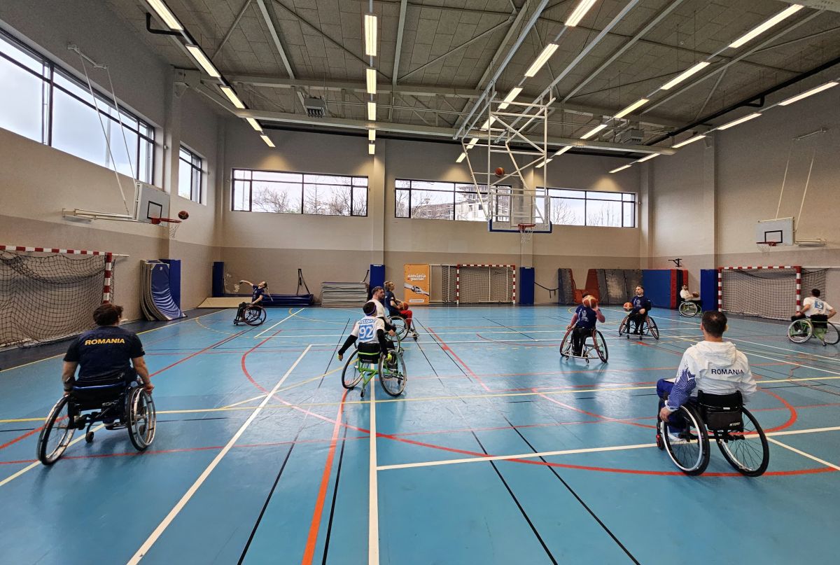 Lecții de viață de la sportivii paralimpici din România: „Mi-era rușine să ies din casă în scaun, dar sportul m-a ajutat să mă reintegrez”