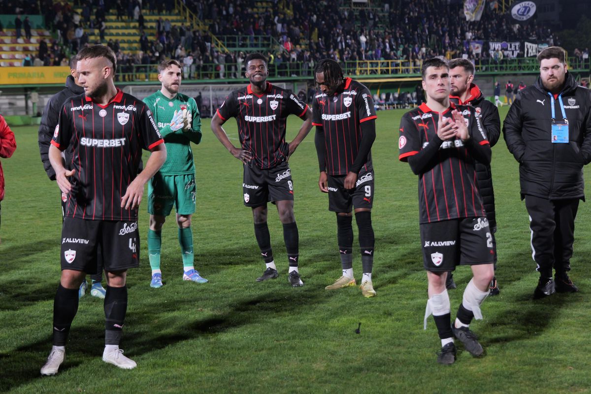 Imagini de la finalul meciului FC Argeș - Dinamo, 4 aprilie 2026 / FOTO: Andrei Furnigă