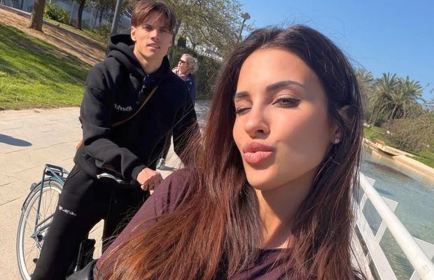 Prezentatoarea s-a afișat cu fotbalistul mai tânăr cu 11 ani și a „rupt” Internetul: „Genul de dragoste...”