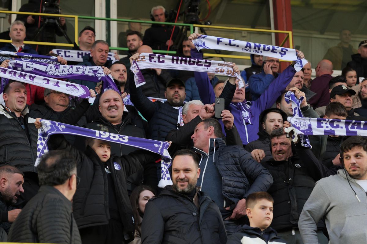 Scandarea care i-a unit pe fani la meciul FC Argeș - Dinamo