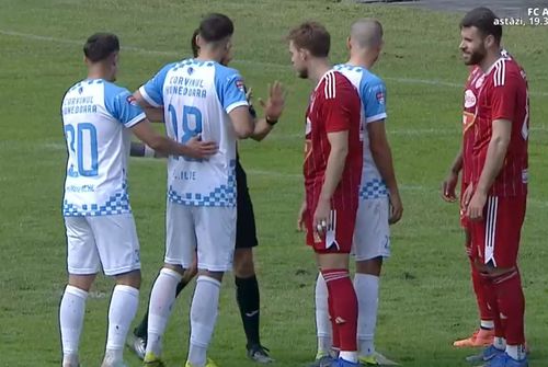 Corvinul - Sepsi, meciul zilei în Liga 2 // FOTO: captură Prima Sport