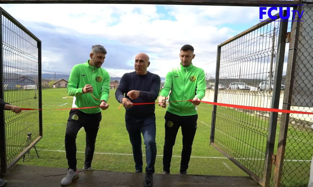 Pe urmele lui Hagi și Popescu » Florin Costea a tăiat panglica, alături de fratele lui: „Pregătiți pentru FCU, Steaua și FCSB”