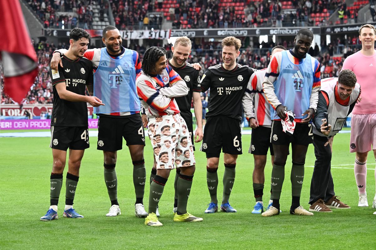 Incredibil ce a purtat Serge Gnabry, pe teren, după victoria lui Bayern