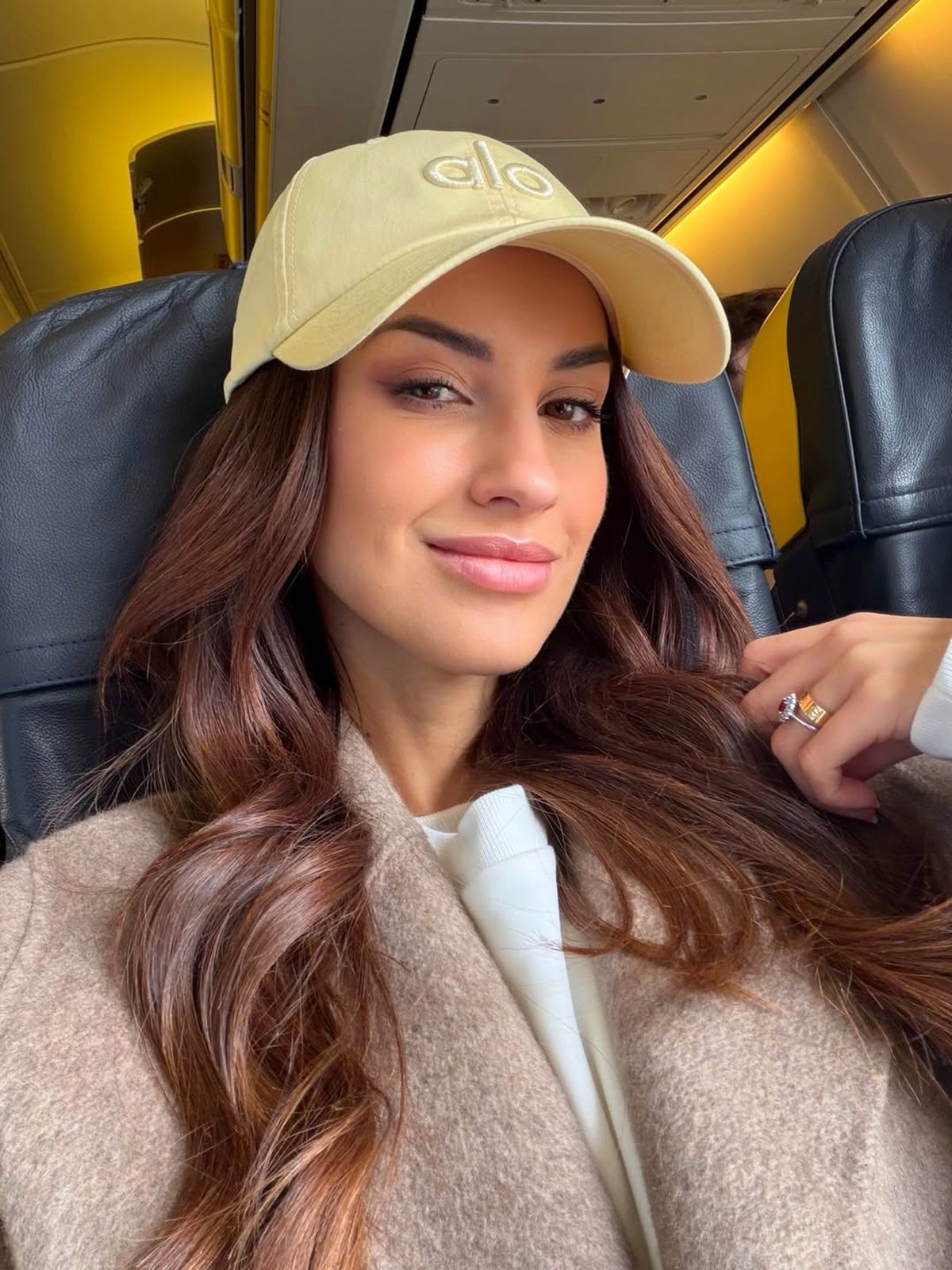 Prezentatoarea s-a afișat cu fotbalistul mai tânăr cu 11 ani și a „rupt” Internetul: „Genul de dragoste...”