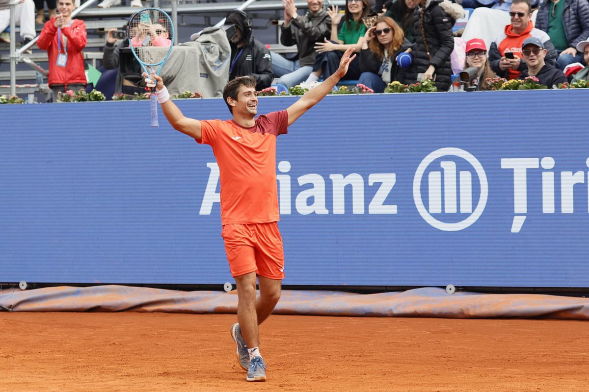 Grande Mariano Navone! » Calificare eroică în ultimul act de la Țiriac Open a finalistului din 2024, cu două mingi de meci salvate!