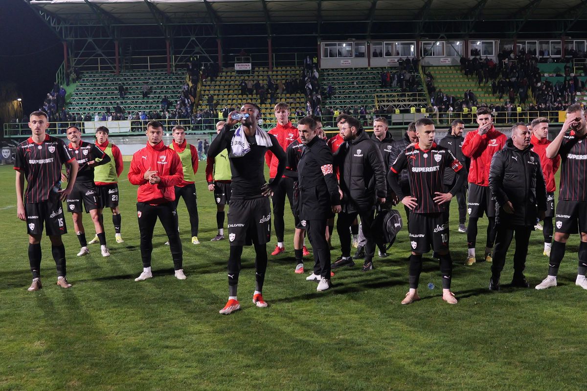 Imagini de la finalul meciului FC Argeș - Dinamo, 4 aprilie 2026 / FOTO: Andrei Furnigă