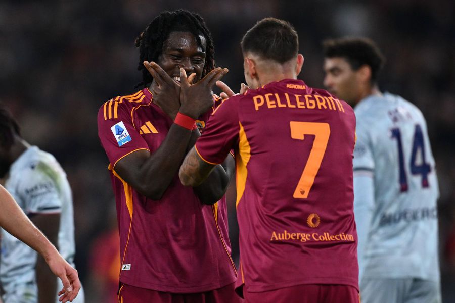 Manu Kone și Lorenzo Pellegrini sunt doi jucători de bază ai Romei lui Gasperini / Foto: Imago Buget sporit de transferuri pentru Cristi Chivu! » „Inter poate da câteva lovituri importante în mercato”