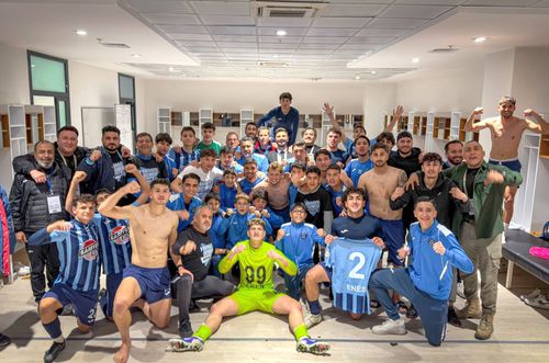 Adana Demirspor, victorie uluitoare în Turcia! Are -54 de puncte și golaveraj -123 // FOTO: X