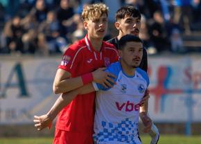 Derby Corvinul - Sepsi în play-off + 8 meciuri de play-out în Liga 2 » Toate rezultatele zilei + clasament în timp real