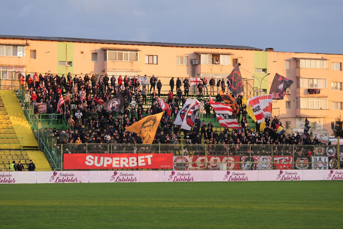 Scandarea care i-a unit pe fani la meciul FC Argeș - Dinamo
