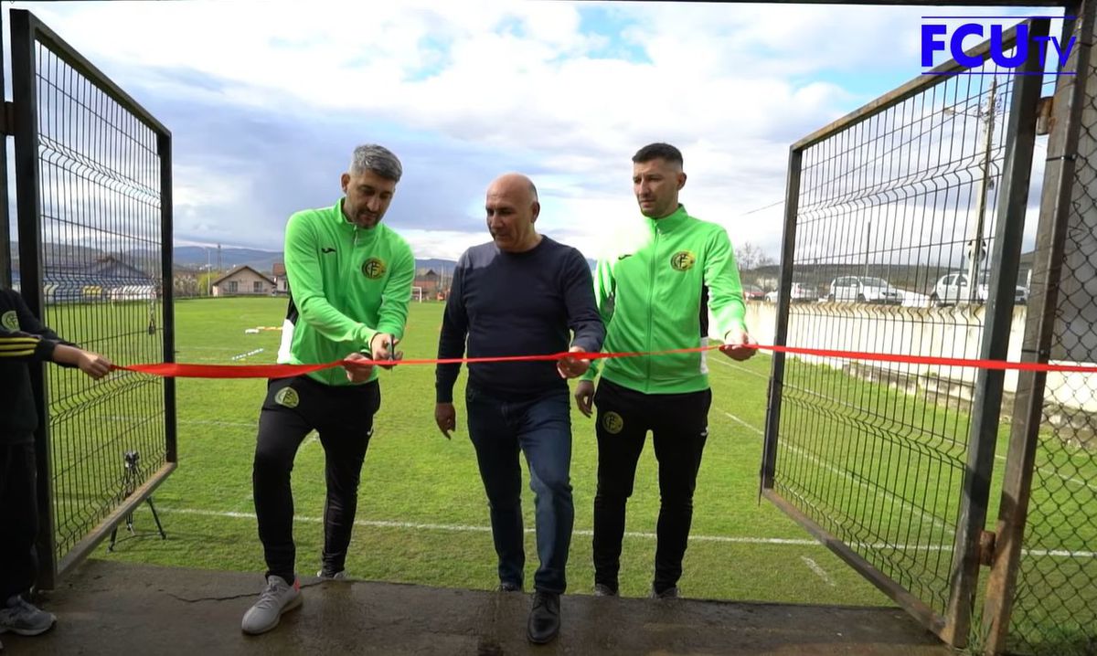 Pe urmele lui Hagi și Popescu » Florin Costea a tăiat panglica, alături de fratele lui: „Pregătiți pentru FCU, Steaua și FCSB”