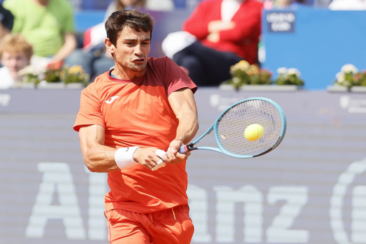 Grande Mariano Navone! » Calificare eroică în ultimul act de la Țiriac Open a finalistului din 2024, cu două mingi de meci salvate!