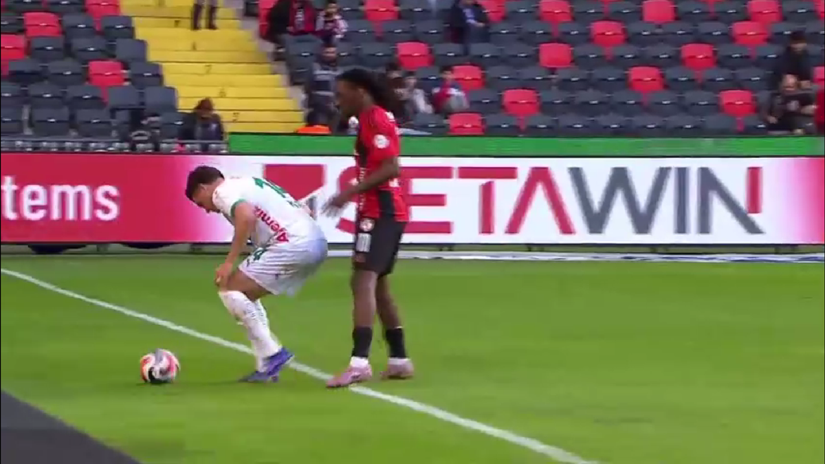 Ianis Hagi, accidentat în Gaziantep - Alanyaspor