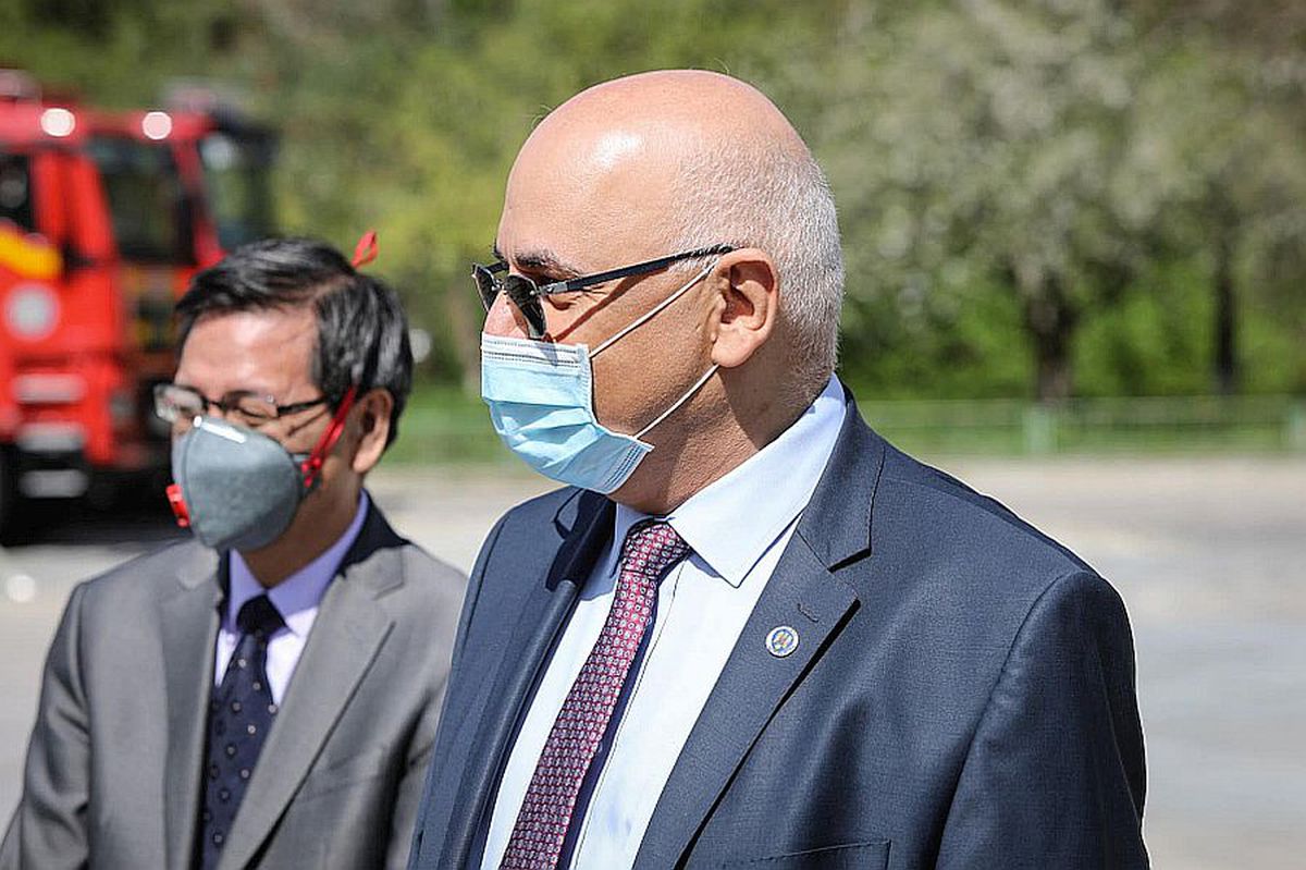 COVID-19. Cum va arăta transportul în comun după 15 mai » Raed Arafat a dat detalii: „Dacă nu ai mască, șoferul nu te lasă să urci”