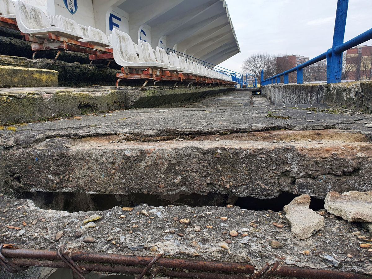 GALERIE FOTO Stadion Corvinul Hunedoara