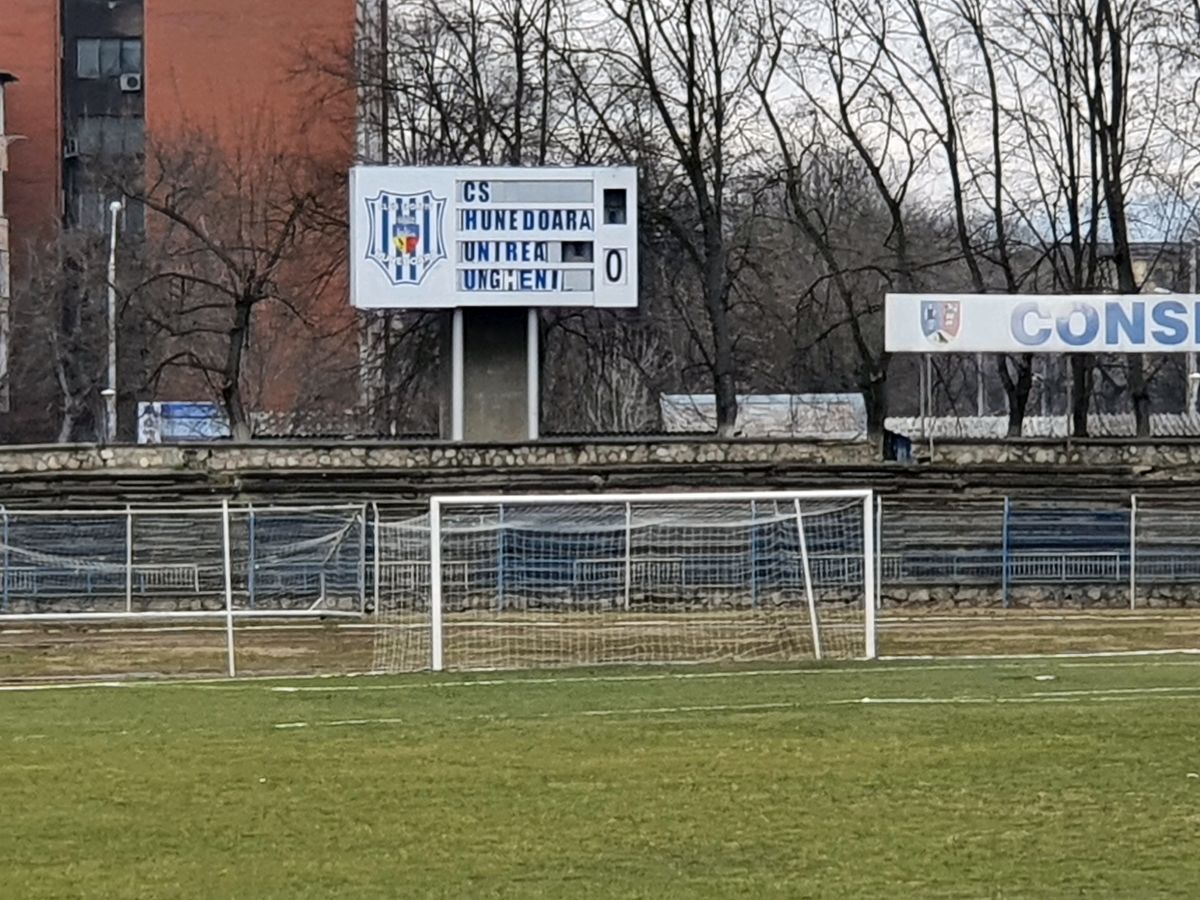 GALERIE FOTO Stadion Corvinul Hunedoara