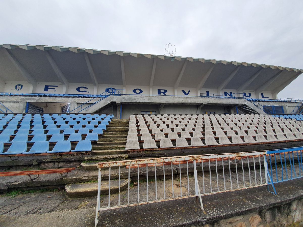 GALERIE FOTO Stadion Corvinul Hunedoara