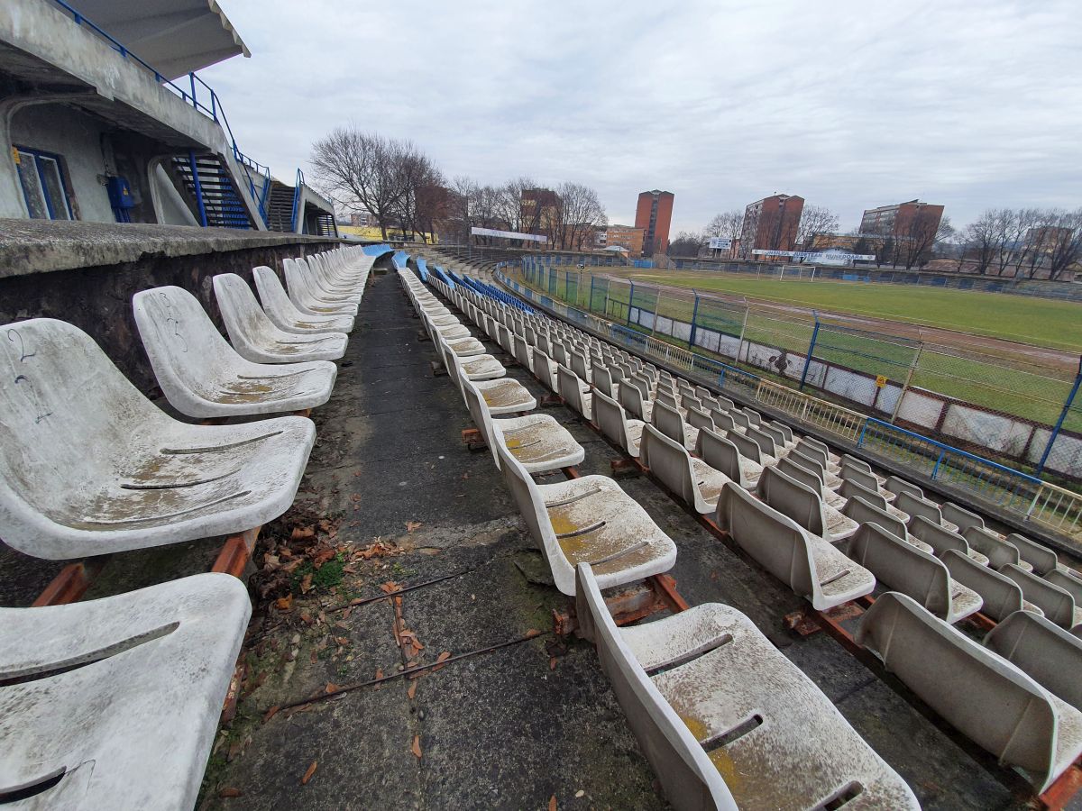 GALERIE FOTO Stadion Corvinul Hunedoara