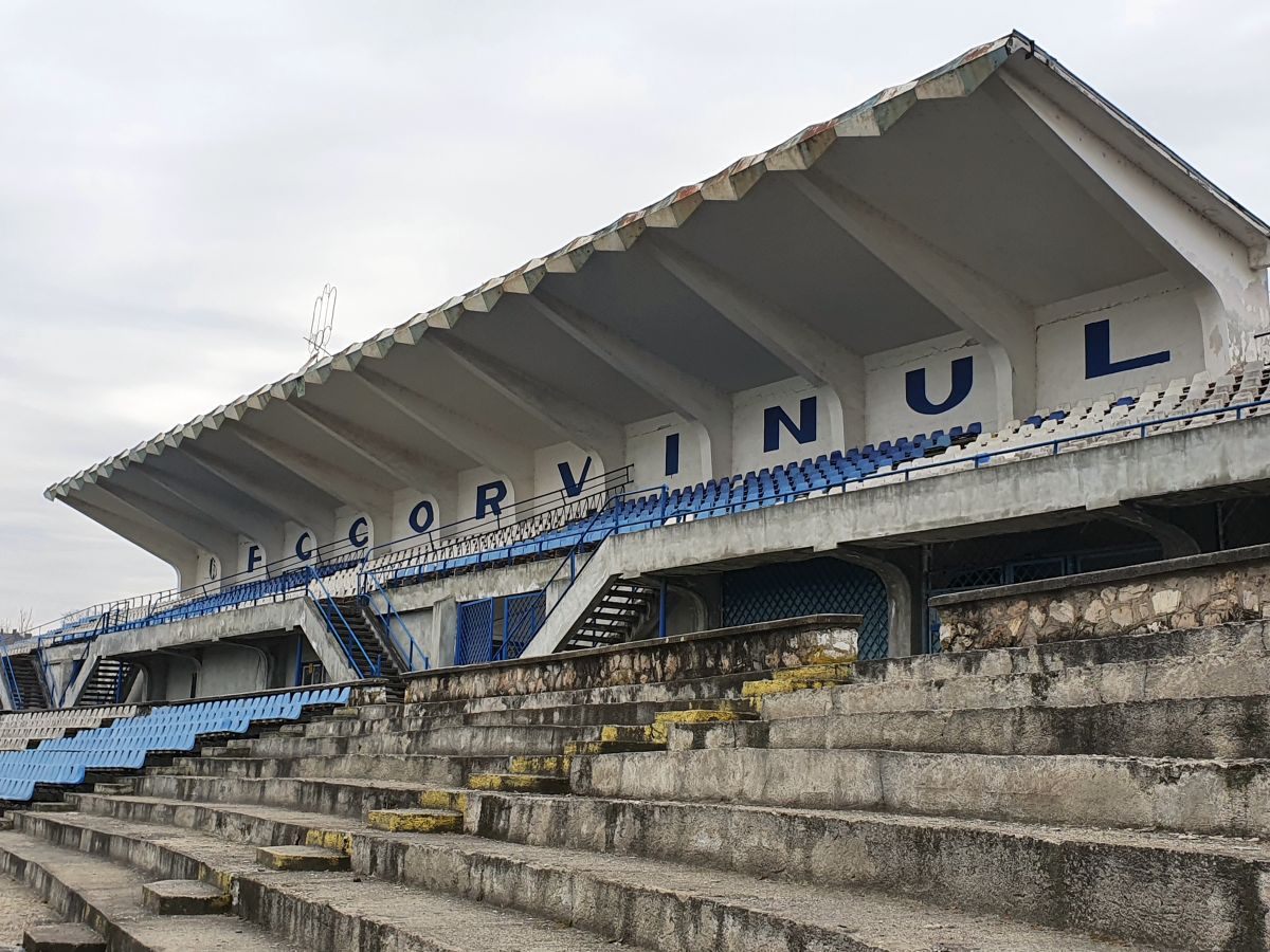 GALERIE FOTO Stadion Corvinul Hunedoara