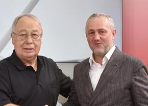 Ioanițoaia l-a confruntat pe Mihai Rotaru: „Gazeta n-a murit pentru că nu primea acreditări la Craiova” + contre pe marginea unui banner calomnios