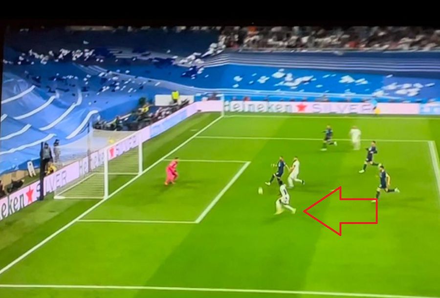 Imposibil! Ratare uluitoare a lui Vinicius, într-un moment-cheie al semifinalei Real Madrid - Manchester City