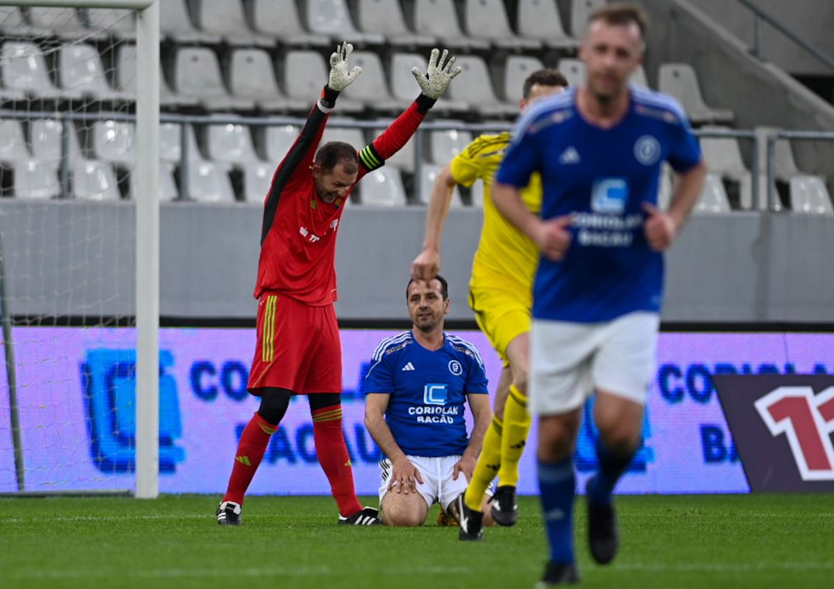 Nicolae Dică, fază serii în „Gala Mihai Neșu”: l-a ridiculizat pe Elias Charalambous » Reacția antrenorului FCSB