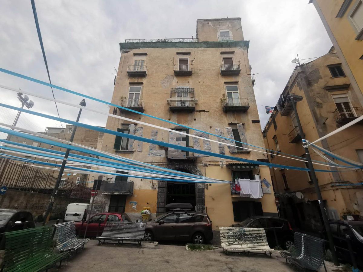 Udinese - Napoli 1-1 » Pentru D10S! Nebunie pe străzile din Napoli. Echipa la care Maradona a scris istorie e din nou campioană în Italia, după 33 de ani