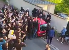 Scandal în toi la PSG » Ultrașii s-au strâns în fața casei lui Neymar: „Pleacă!”