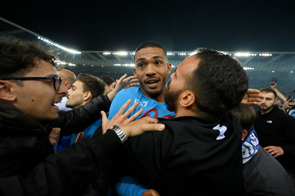 Ovidiu Ioanițoaia, după ce Napoli a devenit campioană în Serie A: „33 de ani de așteptare, 33 de ani de suferință! Marele regret e că Diego nu mai este în viață la acest moment”