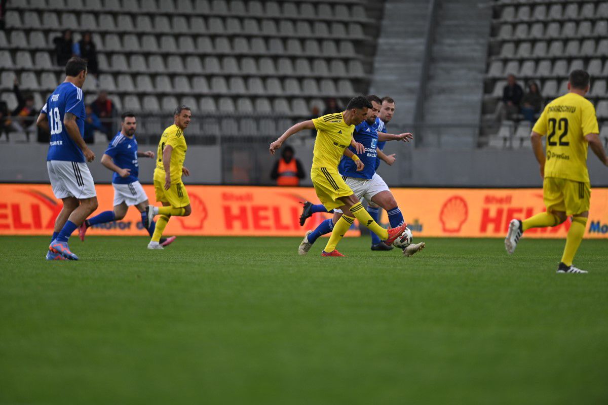 Nicolae Dică, fază serii în „Gala Mihai Neșu”: l-a ridiculizat pe Elias Charalambous » Reacția antrenorului FCSB