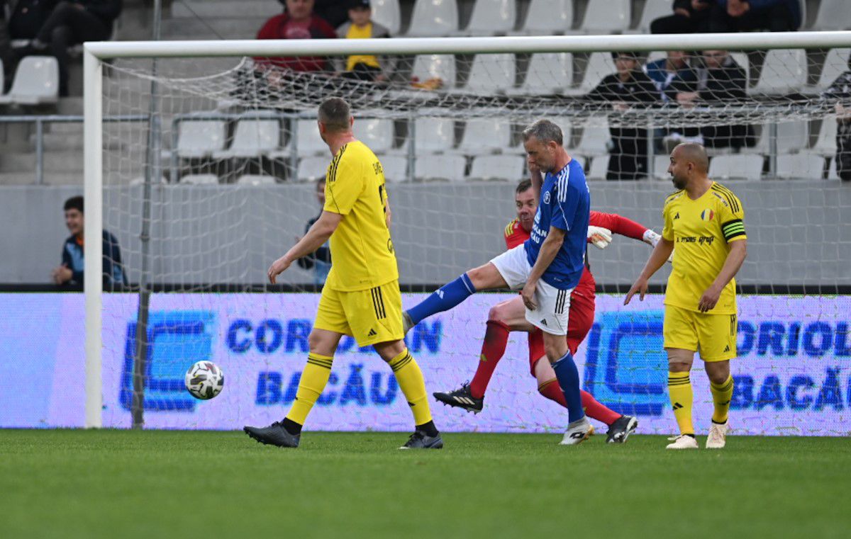 Nicolae Dică, fază serii în „Gala Mihai Neșu”: l-a ridiculizat pe Elias Charalambous » Reacția antrenorului FCSB