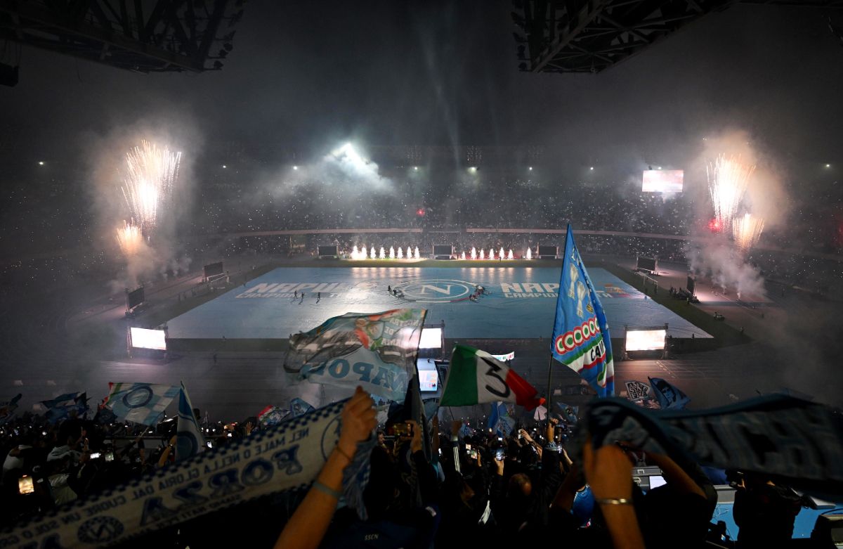 Ovidiu Ioanițoaia, după ce Napoli a devenit campioană în Serie A: „33 de ani de așteptare, 33 de ani de suferință! Marele regret e că Diego nu mai este în viață la acest moment”