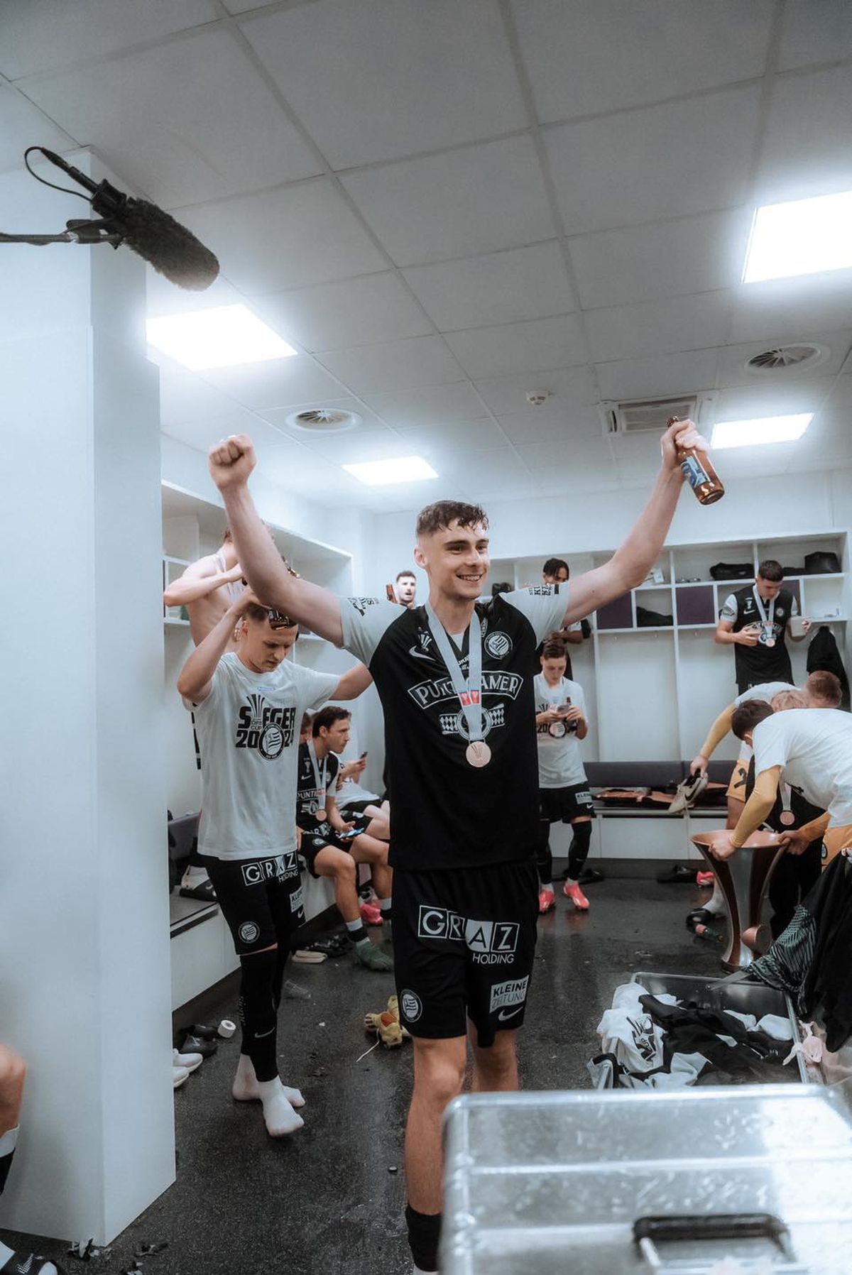 Sturm Graz a câştigat Cupa Austriei! Show în vestiar pe hit-ul momentului, „Made in Romania”