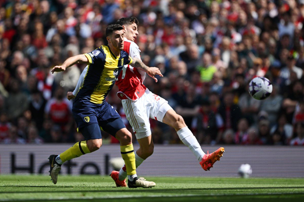 Arsenal câștigă fără emoții în fața lui Bournemouth și continuă lupta pentru titlul de campioană în Premier League