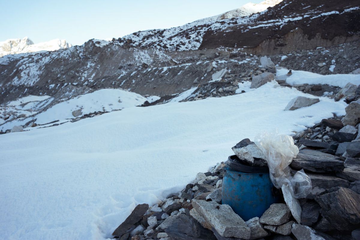 Nepalul schimbă regulile pentru expedițiile pe Everest » Cât trebuie să plătească străinii și o nouă condiție majoră: toate companiile o contestă