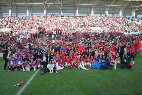 VIDEO Sărbătoare pe „Made in Romania” » Daniel Popa, omul mazilit de Gigi Becali, eroul promovării lui Genclerbirligi: imagini tari