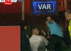 Motivul incredibil pentru care s-a defectat sistemul VAR la CFR Cluj - U Cluj » FRF a dat explicațiile: „Incidentul a compromis conexiunea”