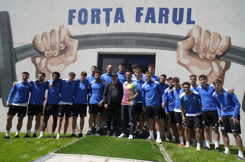FOTO După Rivaldo, Gică Hagi a fost vizitat la academia Farului de dublul campion mondial