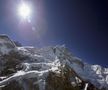 Nepalul schimbă regulile pentru expedițiile pe Everest » Cât trebuie să plătească străinii și o nouă condiție majoră: toate companiile o contestă