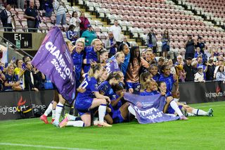 Cea mai dominantă echipă din Europa a cucerit al 6-lea titlu la rând » Cheia unui sezon fără eșec