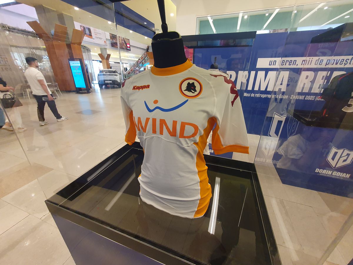 Tricouri celebre meci retragere Goian Suceava