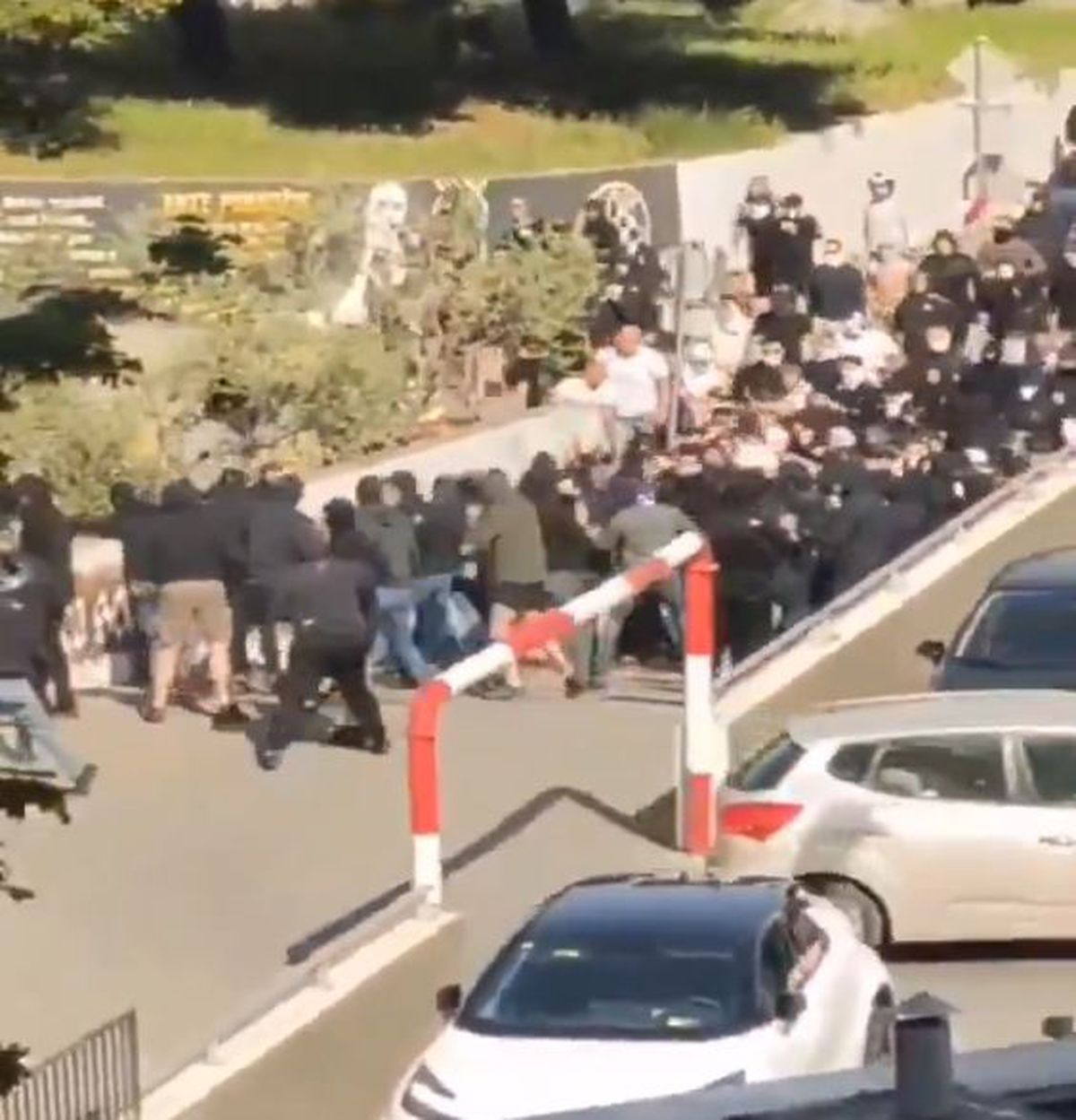 Bătaie între suporterii lui Hajduk Split și Dinamo Zagreb