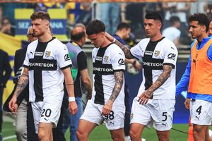 „Va fi un adio între Man și Parma” » Presa din Italia a tras concluzia: „Vedeta a lăsat locul unui speriat”