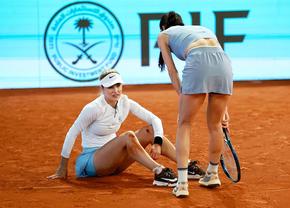 Sorana Cîrstea s-a dus direct la arbitrul de scaun, în timpul finalei de la Madrid: „E sânge, trebuie să oprești!”
