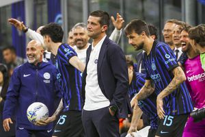 Coincidență superbă cu Il Luce! Cine a fost primul om pe care Cristi Chivu l-a luat în brațe după fluierul final