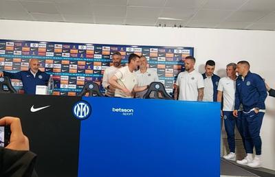 Gestul suprem făcut de Cristi Chivu pentru stafful său tehnic după ce Inter a câștigat titlul!