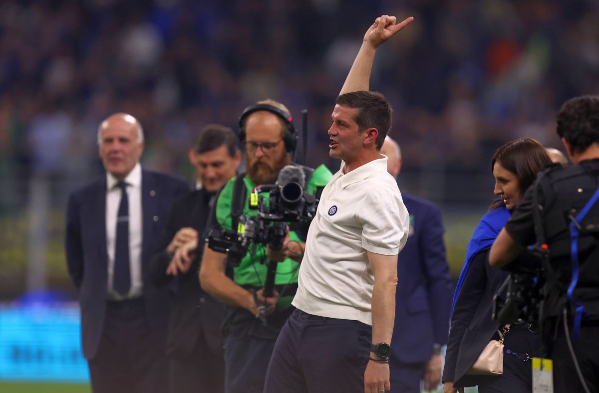 Unde „a dispărut” Cristi Chivu imediat după ce a luat titlul: „Am câteva vicii, îmi cer scuze pentru asta”