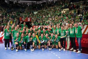 Cu o lună înainte de Final 4-ul Ligii Campionilor, Gyor a câștigat Cupa Ungariei, punând capăt seriei excelente a lui Ferencvaros